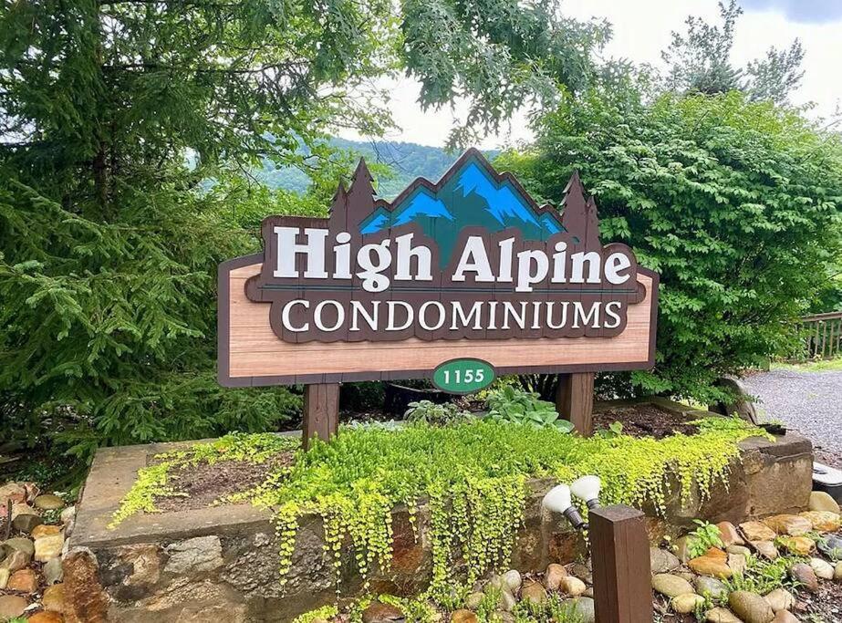 Views & Fireplace - Minutes To Gburg And Ober - Condo Gatlinburg Esterno foto
