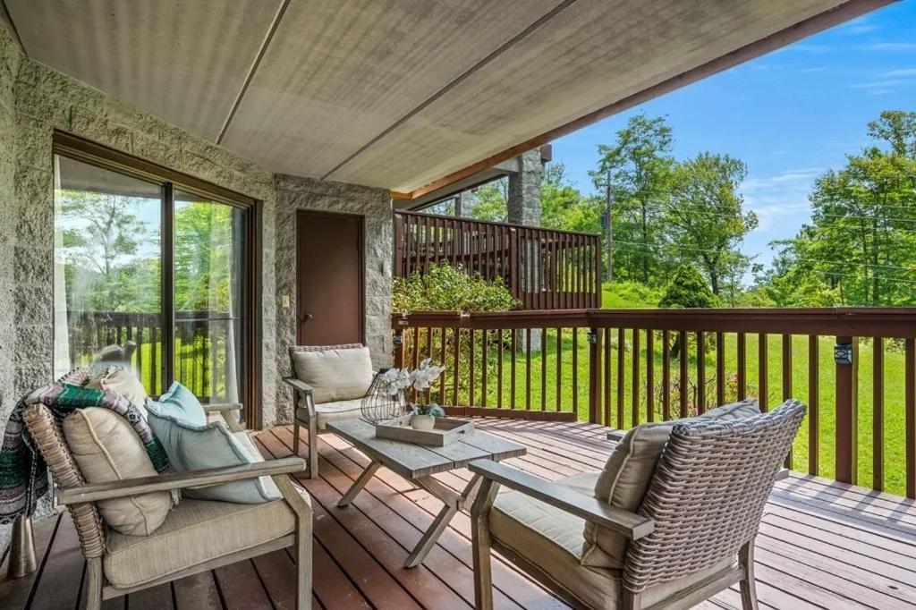 Views & Fireplace - Minutes To Gburg And Ober - Condo Gatlinburg Esterno foto