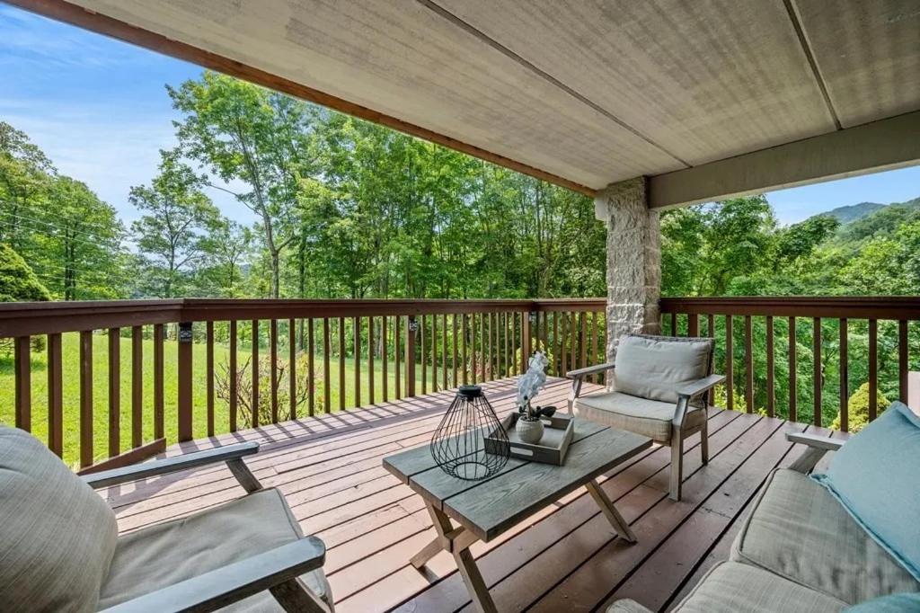 Views & Fireplace - Minutes To Gburg And Ober - Condo Gatlinburg Esterno foto