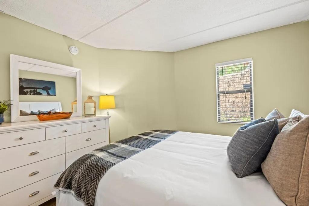 Views & Fireplace - Minutes To Gburg And Ober - Condo Gatlinburg Esterno foto