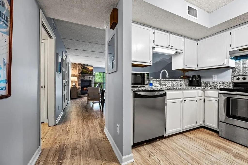Views & Fireplace - Minutes To Gburg And Ober - Condo Gatlinburg Esterno foto